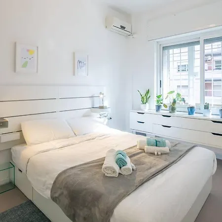 Apartment My Cozy White House *